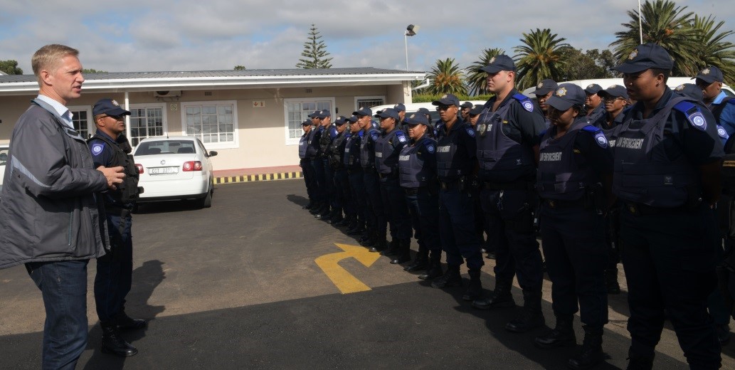 Learner Law Enforcement officers get stuck into fieldtraining