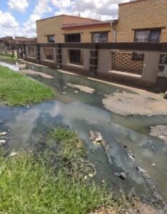 DA Matjhabeng is concerned about the incomplete sewer project in Ward 14, Marupelo Street